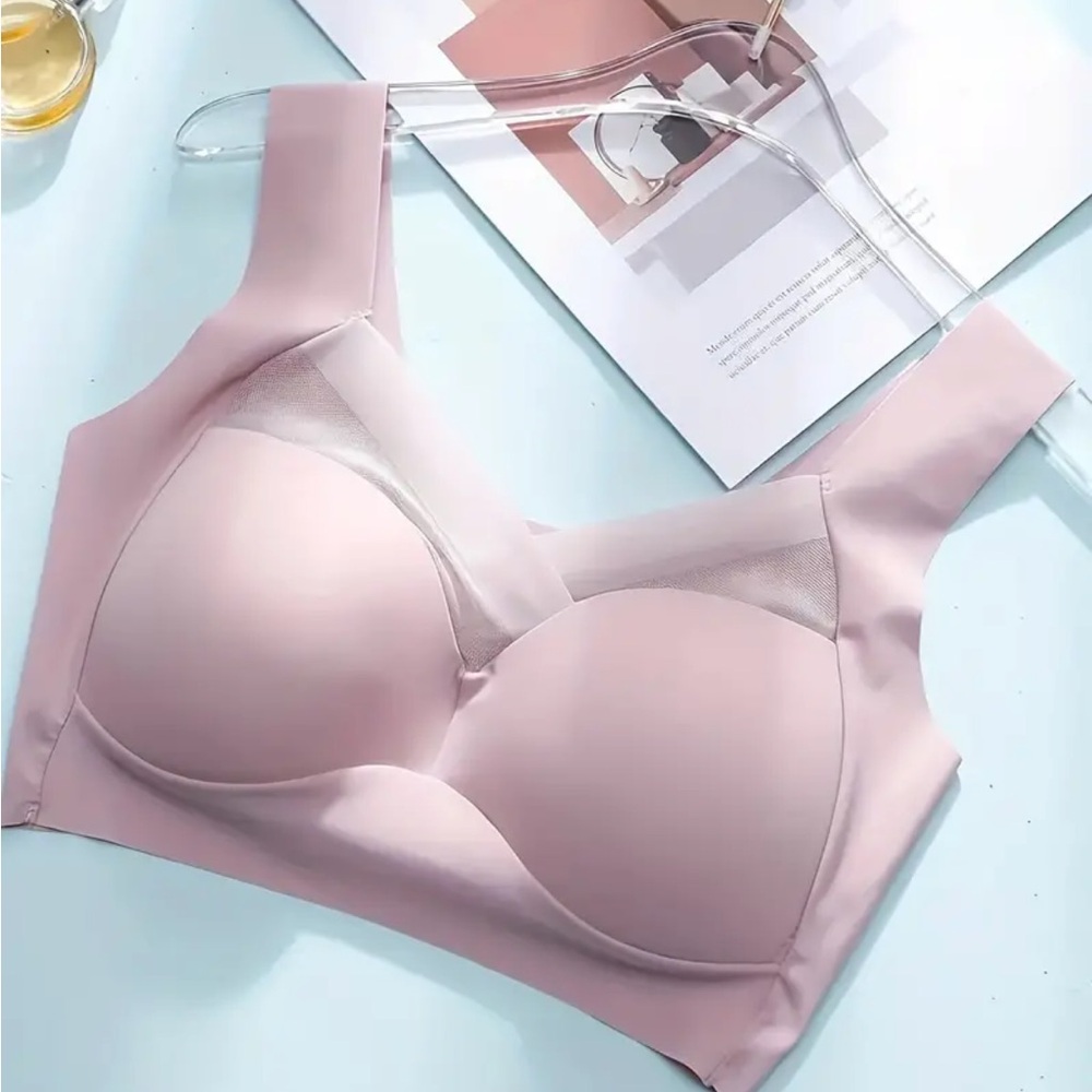 Pure Comfort Full Coverage Wireless Bra with Contrast Mesh